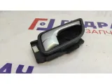 Ручка двери внутренняя правая Kia Rio 3 83620-4Y000-ASQ. Царапины.