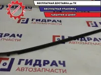 Накладка стекла переднего правого Kia Rio 3 82220-4Y000.