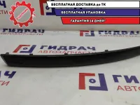 Накладка переднего бампера правая BMW 1 (E82) 51117185132. Царапины.