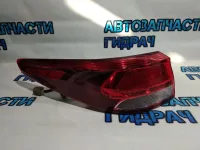 Фонарь задний наружный левый Kia Rio 4  92401H0000 Отличное состояние