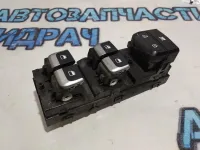Блок управления стеклоподъемниками Kia Rio 4  93571H0100 Отличное состояние