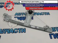 Стеклоподъемник механ. задний правый Renault  Sandero 2 827202131R.