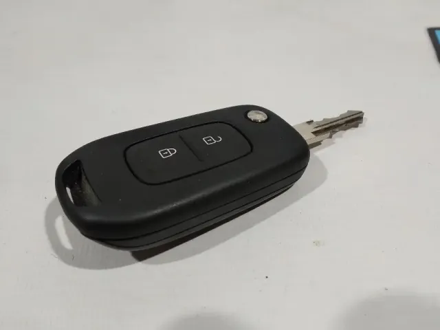 Ключ зажигания  Renault Sandero 2 6001548050.