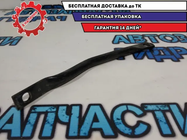 Кронштейн передней балки Renault Sandero 2 6001547891