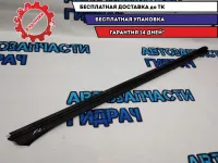 Уплотнитель стекла передний левый Skoda Superb 2 3T0837479 Отличное состояние
