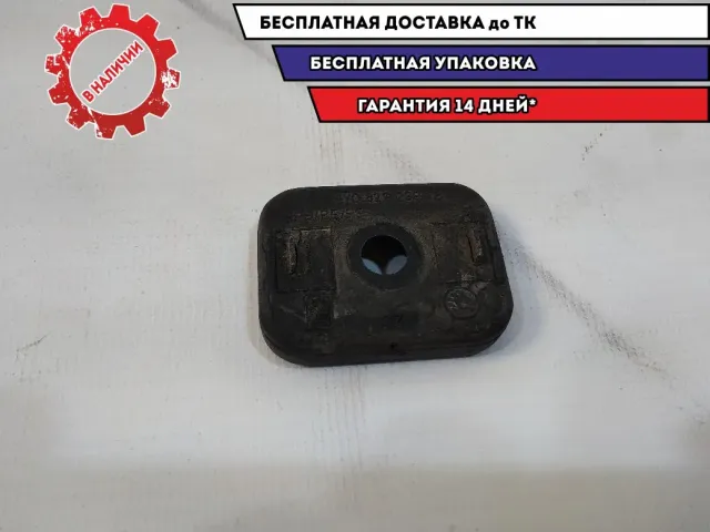 Отбойник крышки багажника Skoda Superb 2 6Y0827239B Отличное состояние