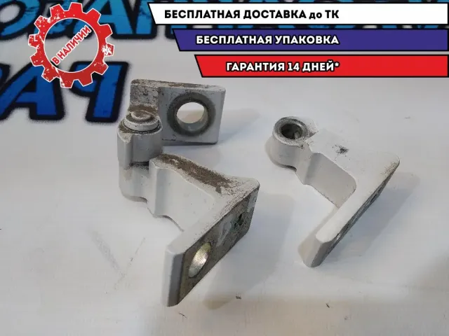 Петли двери задней правой Skoda Superb 2 Отличное состояние