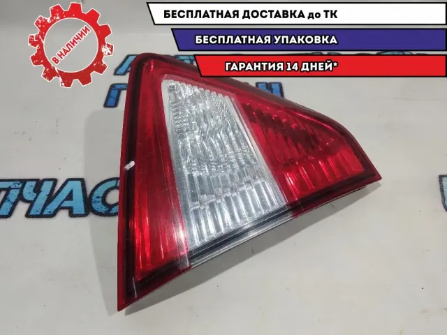 Фонарь задний внутренний левый Nissan Terrano 3 2654500Q0C.