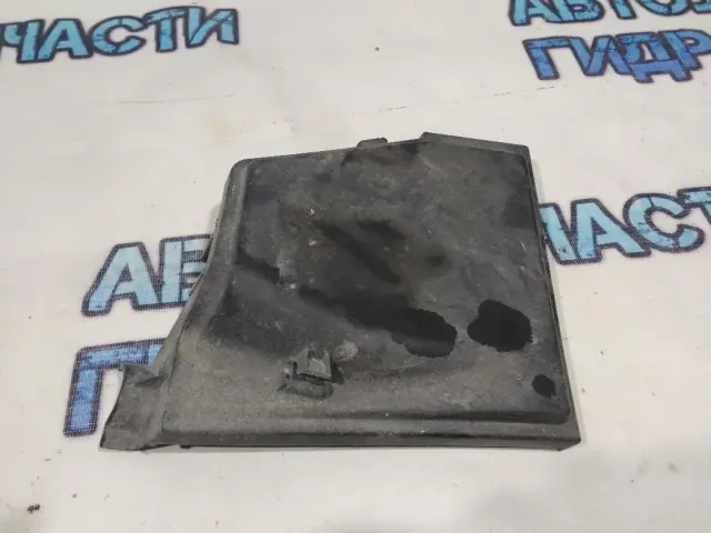 Крышка блока предохранителей Nissan Terrano 3 243822641R.