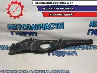 Решетка под лобовое стекло правая Nissan Terrano 3 8200294316.