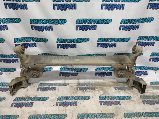 Балка задняя Nissan Terrano 3 5540100Q2A.