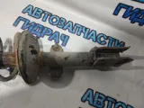 Амортизатор передний правый Nissan Terrano 3.