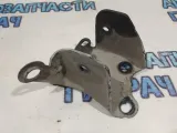 Кронштейн задней балки правый Nissan Terrano 3 5542900Q0D.