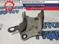 Кронштейн задней балки левый Nissan Terrano 3 5543000Q0C.