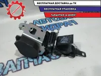 Ремень безопасности задний Nissan Terrano 3