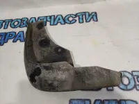 Брызговик передний левый Nissan Terrano 3 638535922R