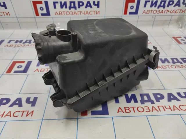 Корпус воздушного фильтра Toyota Corolla E12.   177050D041