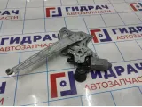 Стеклоподъемник задний правый Toyota Camry V30.