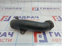 Патрубок воздушного фильтра Toyota Corolla E15.