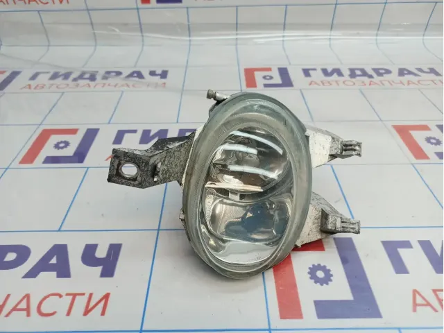 Фара противотуманная правая Peugeot 206.