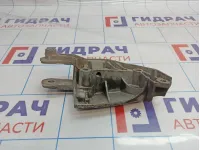 Кронштейн двигателя правый Renault Scenic.