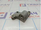 Кронштейн КПП Nissan Terrano III (D10).  8200805817