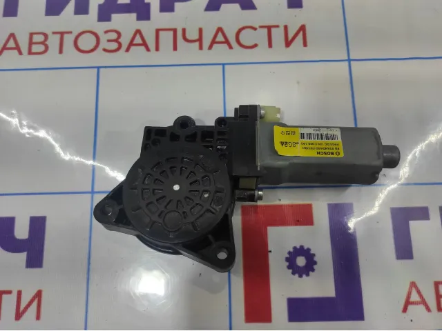 Моторчик стеклоподъемник передний правый Hyundai i30.  F00S1A2709