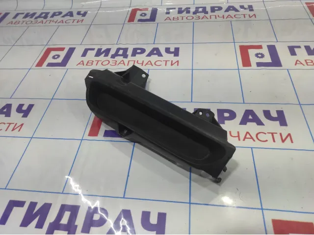 Заглушка бампера правая Mazda 3 (BL).  BCW8-50-101