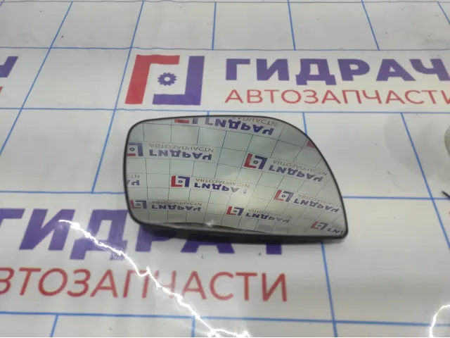 Стекло зеркала Lada Granta. Правое. 11188201230