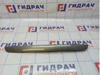 Накладка крышки багажника Kia Cerato 2. Дефект.