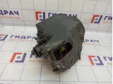 Корпус воздушного фильтра Ford  Focus 3. Дефект.