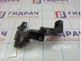 Кронштейн фары правый Kia Ceed 2.  ET013E